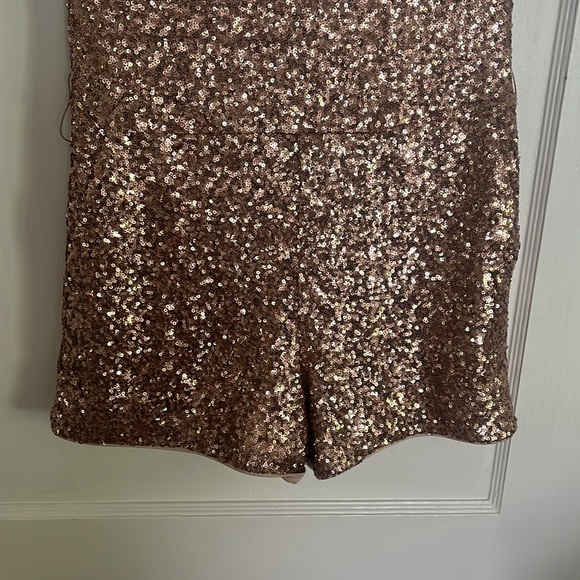 Bebe - Picture 2 of 4